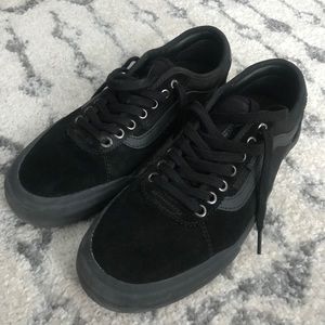 Vans All Black Chima Pro size 9